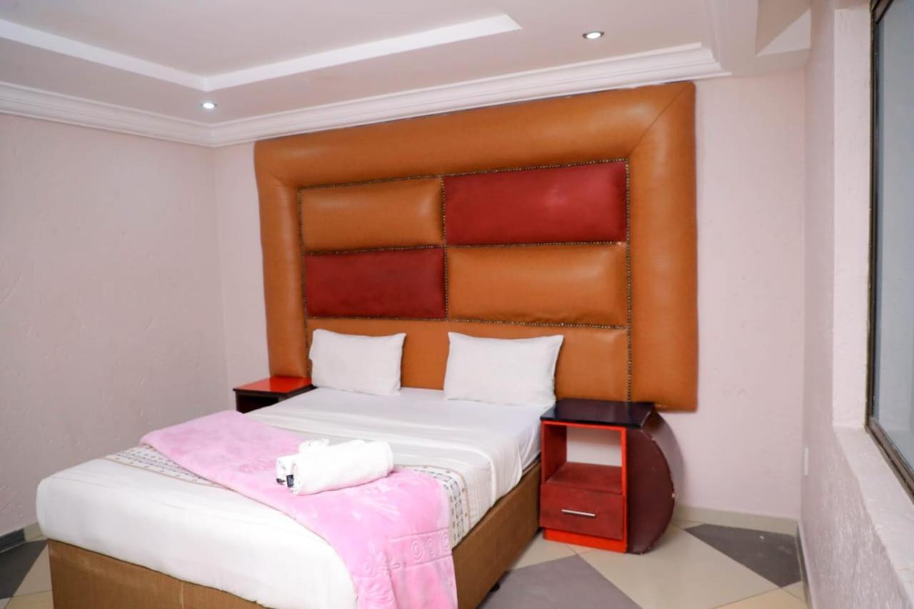 Yeoville Hotel 约翰内斯堡 外观 照片